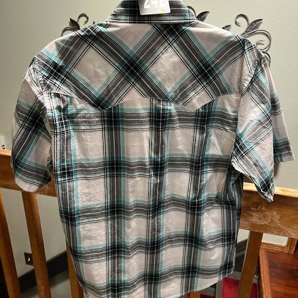 NWOT Wrangler Men's Plaid Short Sleeve Shirt Medium #242 - Picture 3 of 4